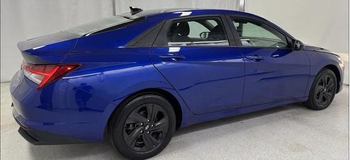 2021 Hyundai ELANTRA HEV Blue