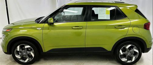 2024 Hyundai VENUE SEL
