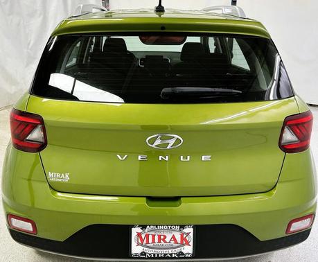 2024 Hyundai VENUE SEL
