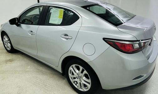 2017 Toyota Yaris iA Base