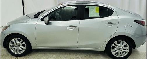 2017 Toyota Yaris iA Base