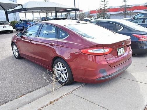 Photo 3 of 5 of 2013 Ford Fusion SE