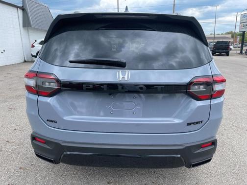 Sonic Gray Pearl 2026 Honda Pilot Sport