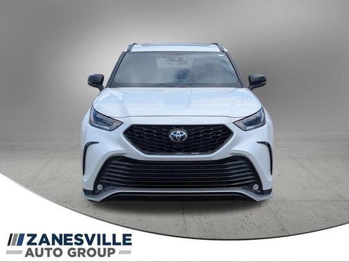 Pearl 2022 Toyota Highlander XSE