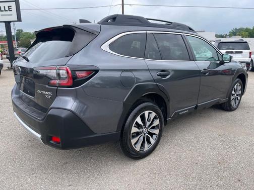Magnetite Gray Metallic 2025 Subaru Outback Limited XT