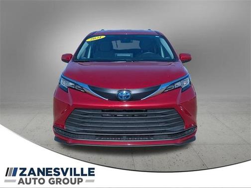 2021 Toyota Sienna LE