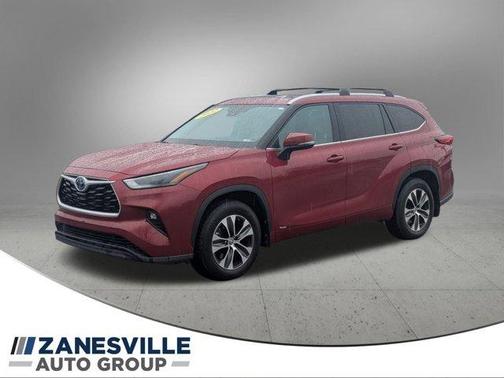 2022 Toyota Highlander Hybrid XLE