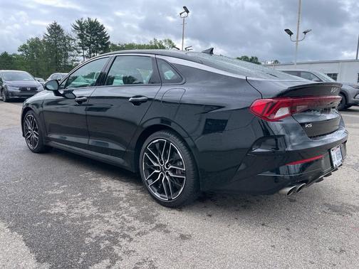 Ebony Black 2023 Kia K5 GT