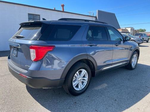 Blue Metallic 2021 Ford Explorer XLT