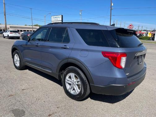 Blue Metallic 2021 Ford Explorer XLT