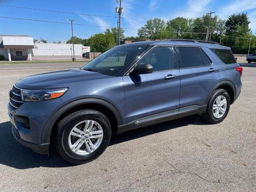 Blue Metallic 2021 Ford Explorer XLT