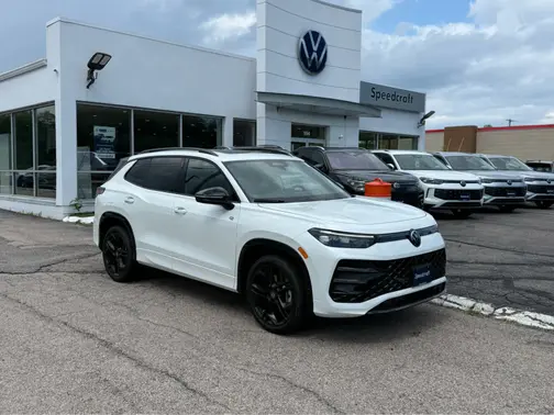 Opal White Pearl 2026 Volkswagen Tiguan SE R-Line Black