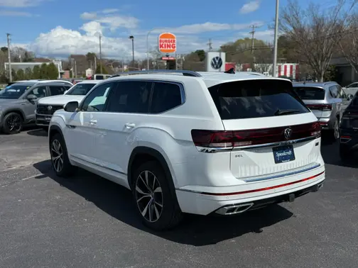 Opal White Pearl 2026 Volkswagen Atlas 2.0T SEL Premium R-Line