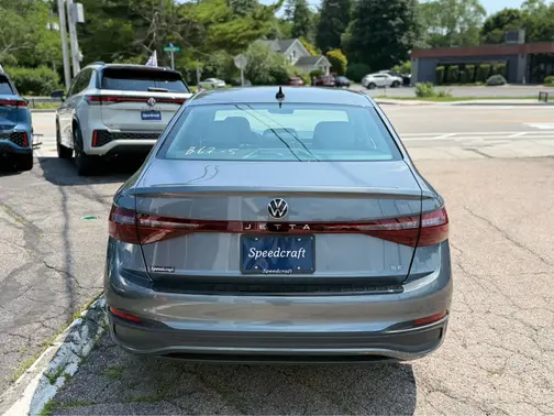 Platinum Gray Metallic 2026 Volkswagen Jetta SE