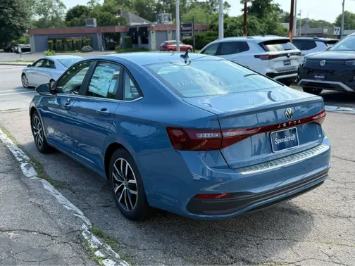 Monterey Blue Pearl 2026 Volkswagen Jetta SE