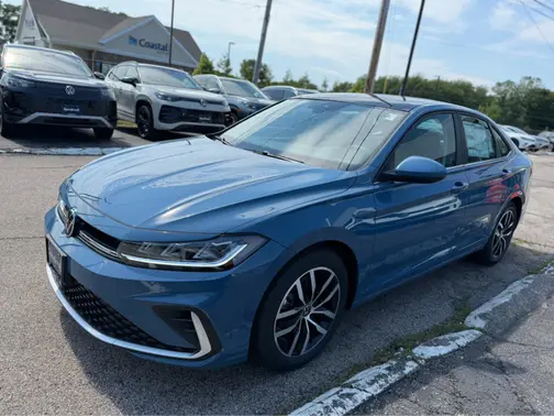 Monterey Blue Pearl 2026 Volkswagen Jetta SE