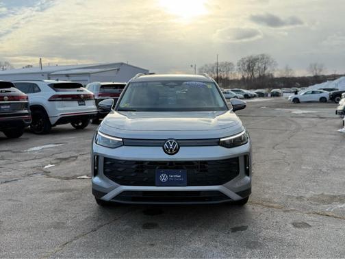 2025 Volkswagen Tiguan 2.0T SE