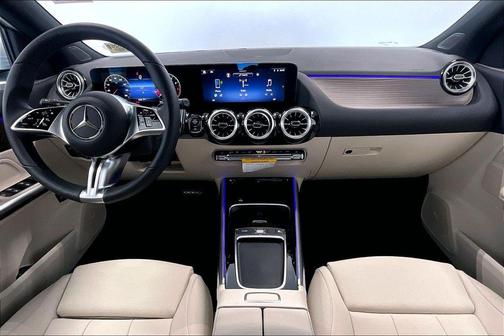Polar White 2026 Mercedes-Benz GLA 250 4MATIC