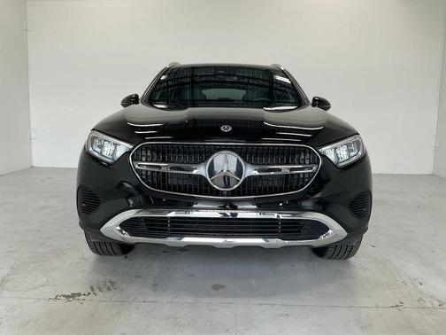 Obsidian Black Metallic 2026 Mercedes-Benz GLC 300 Base