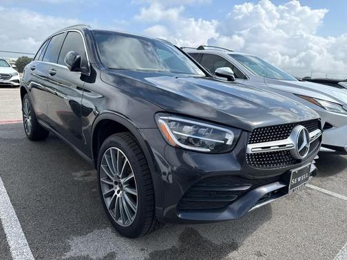 Graphite Grey Metallic 2022 Mercedes-Benz GLC 300 4MATIC