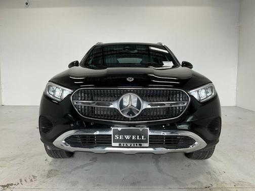 Black 2026 Mercedes-Benz GLC 300 Base