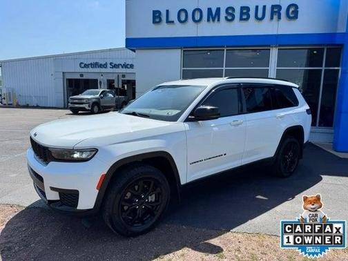 Bright White Clearcoat 2024 Jeep Grand Cherokee L Laredo