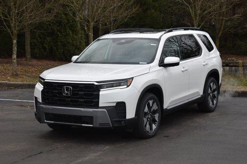 Platinum White Pearl 2026 Honda Pilot Touring 8-Passenger