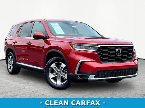 Radiant Red Metallic II 2024 Honda Pilot EX-L 7 Passenger