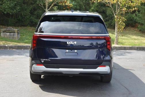 2025 Kia Carnival LXS