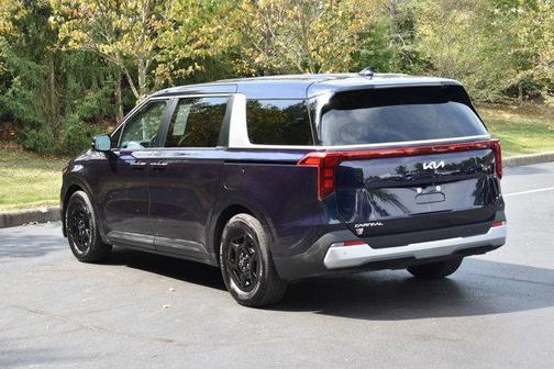 2025 Kia Carnival LXS