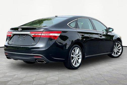 Attitude Black 2014 Toyota Avalon XLE
