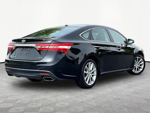 Attitude Black 2014 Toyota Avalon XLE