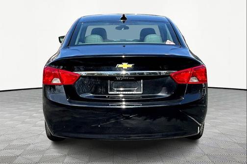 Black 2018 Chevrolet Impala 1LS