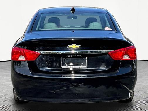 Black 2018 Chevrolet Impala 1LS
