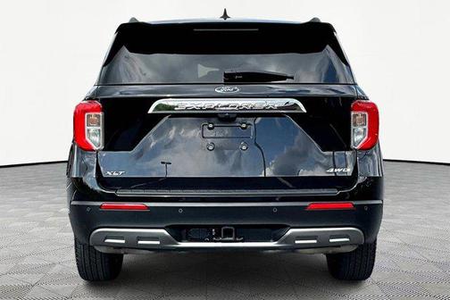 Agate Black Metallic 2024 Ford Explorer XLT
