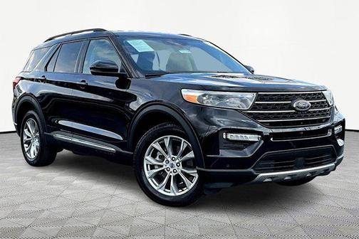 Agate Black Metallic 2024 Ford Explorer XLT
