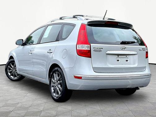Shimmering Silver 2012 Hyundai Elantra Touring GLS