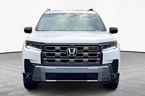 Platinum White Pearl 2026 Honda Pilot TrailSport