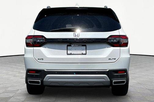 Platinum White Pearl 2024 Honda Pilot Elite