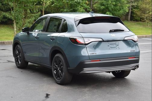 Nordic Forest Pearl 2027 Honda HR-V Sport AWD