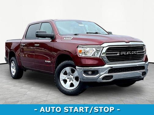 Delmonico Red Pearlcoat 2020 RAM 1500 Big Horn/Lone Star