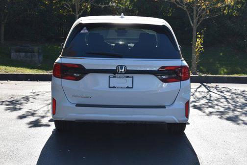 Platinum White Pearl 2026 Honda Odyssey EX-L