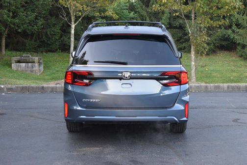 Smoke 2026 Honda Odyssey EX-L