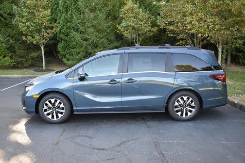 Smoke 2026 Honda Odyssey EX-L