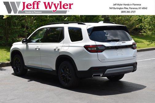 2025 Honda Pilot Touring 8-Passenger