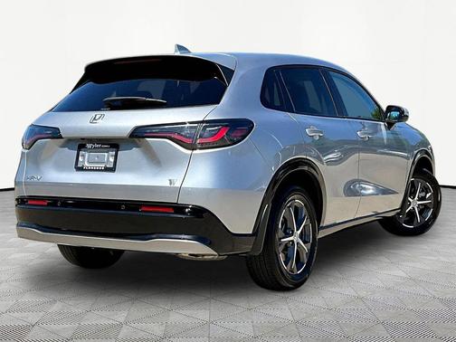 Lunar Silver Metallic 2023 Honda HR-V EX-L