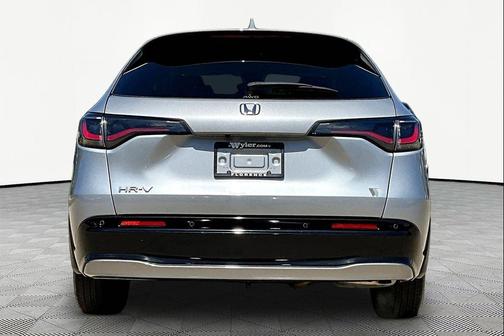 Lunar Silver Metallic 2023 Honda HR-V EX-L