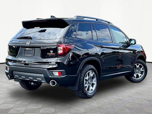 Crystal Black Pearl 2023 Honda Passport AWD TrailSport