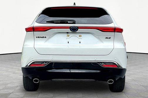 Pearl 2024 Toyota Venza XLE