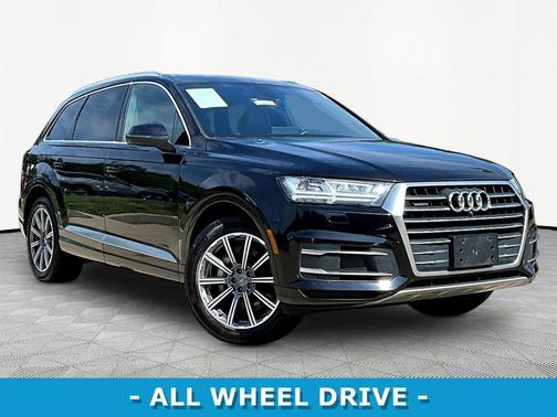 Orca Black Metallic 2019 Audi Q7 45 Premium Plus